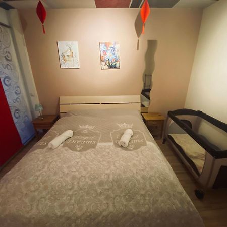 Apartmán Flat For Up To 4 People In Dresden-Striesen Exteriér fotografie